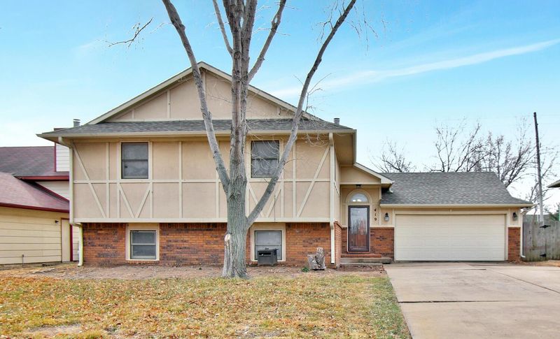 419 E Tall Tree Rd, Derby, KS 67037