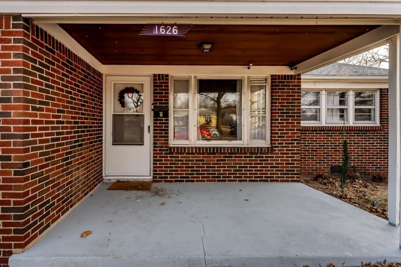1626 Drollinger St, Wichita, KS 67218
