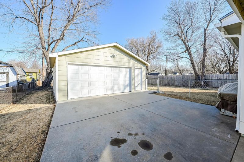 2228 W Crawford St, Wichita, KS 67217