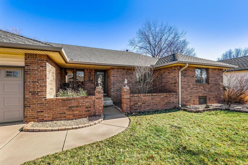 220 S Covington St, Wichita, KS 67209