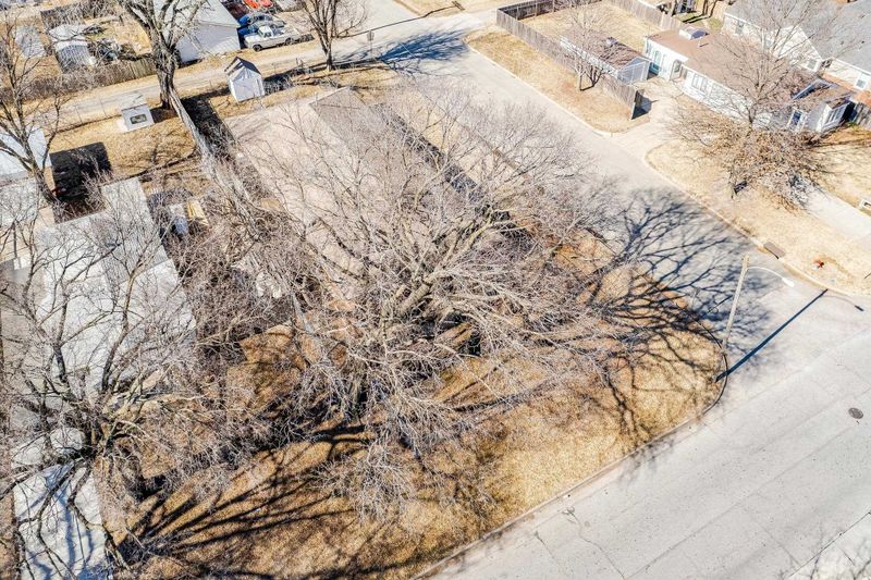 2321 E Skinner St, Wichita, KS 67211