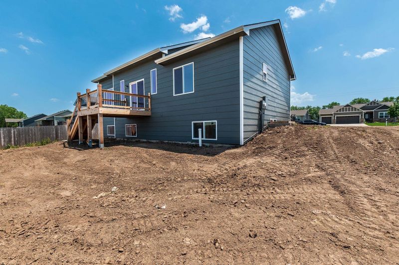 1238 E Prairie Hill Cir, Park City, KS 67219
