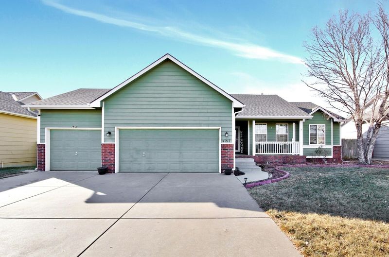 4217 N Dellrose Cir, Wichita, KS 67220