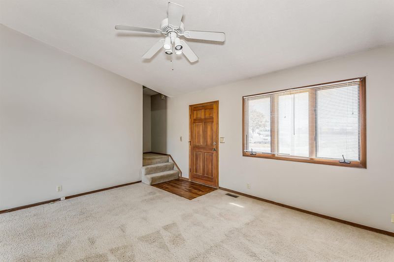 133 S Westview Dr, Derby, KS 67037