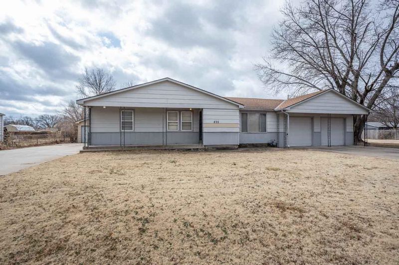 835 W 51st St South, Wichita, KS 67217