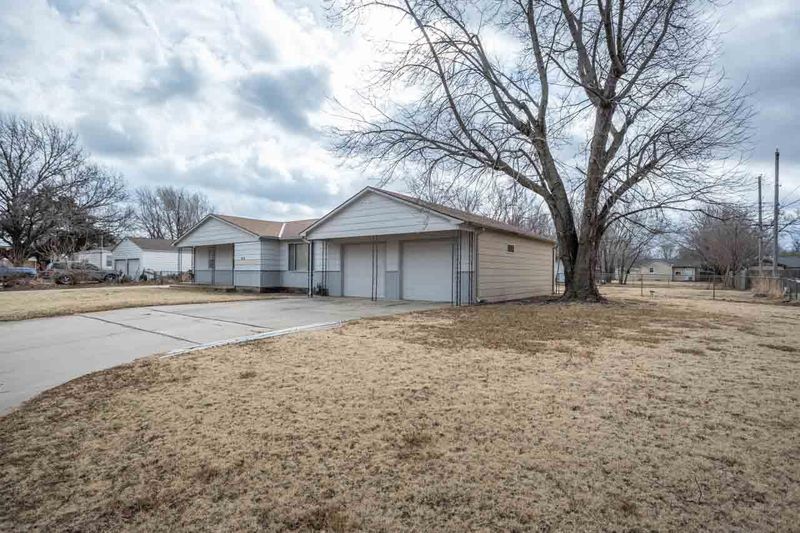 835 W 51st St South, Wichita, KS 67217
