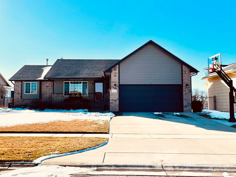 2113 S Upland Hills St, Wichita, KS 67235