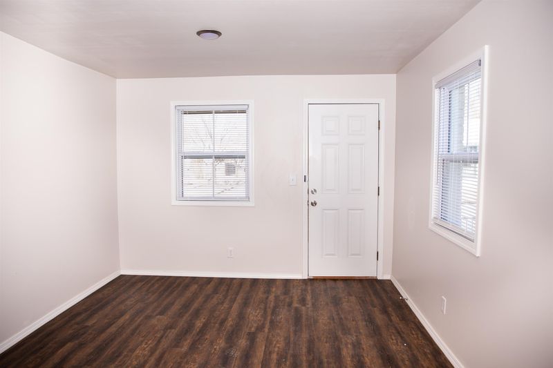 2105 E 2nd St N, Wichita, KS 67214