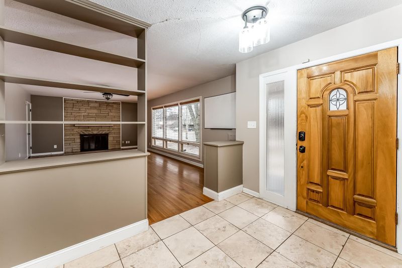 6320 E Marjorie St, Wichita, KS 67208
