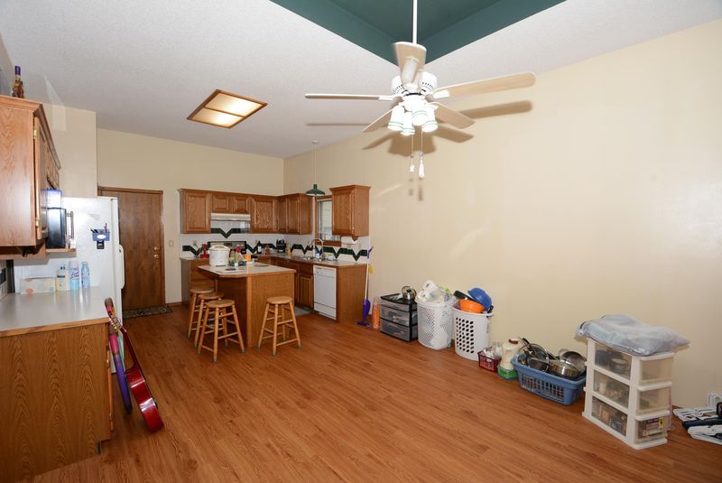 14210 E Castle St, Wichita, KS 67230
