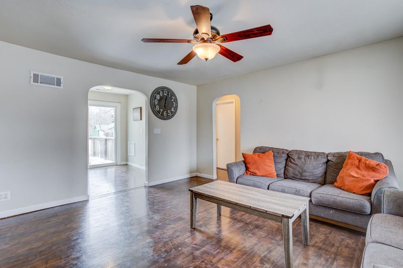 1508 E Alta Ave, Wichita, KS 67216