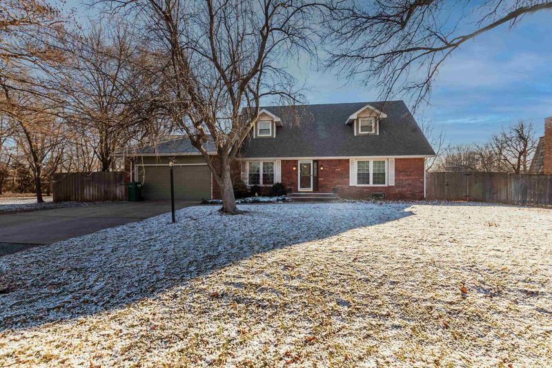 340 S Covington St, Wichita, KS 67209