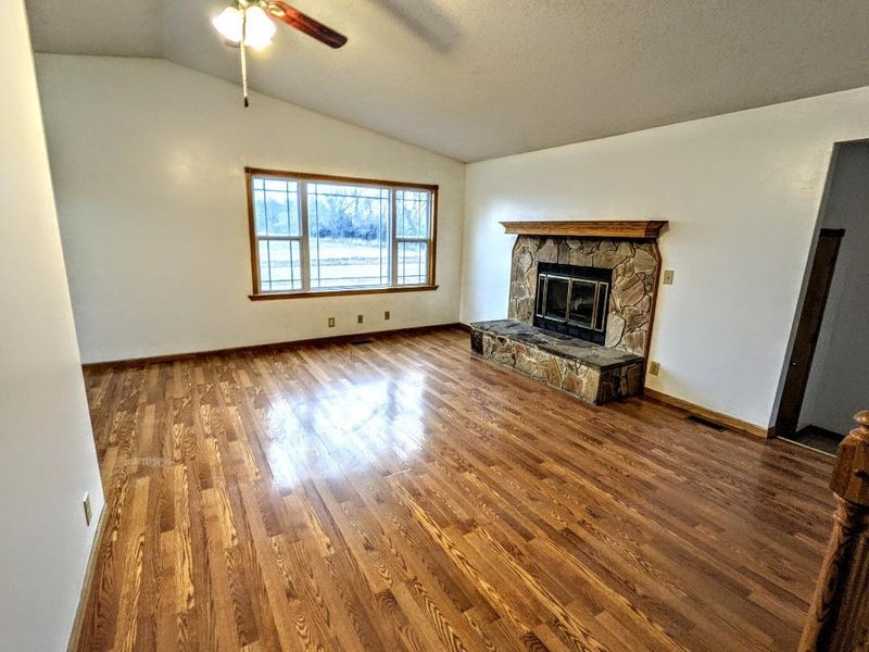626 S Walnut St, Goddard, KS 67052