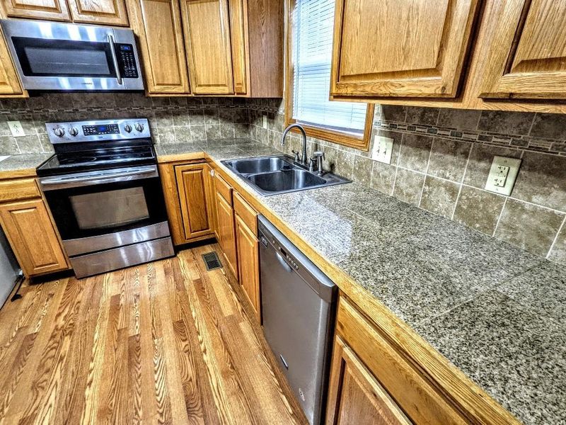626 S Walnut St, Goddard, KS 67052