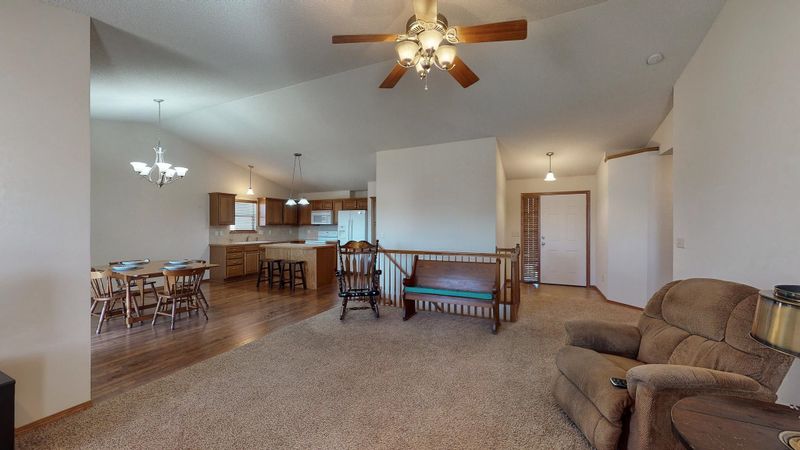 1206 N Lake Edge Dr, Goddard, KS 67052