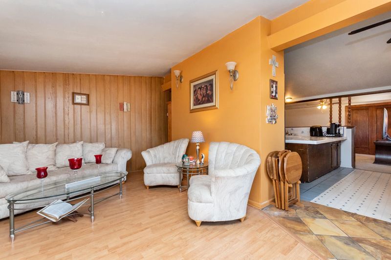 5032 E Gilbert Ct, Wichita, KS 67218