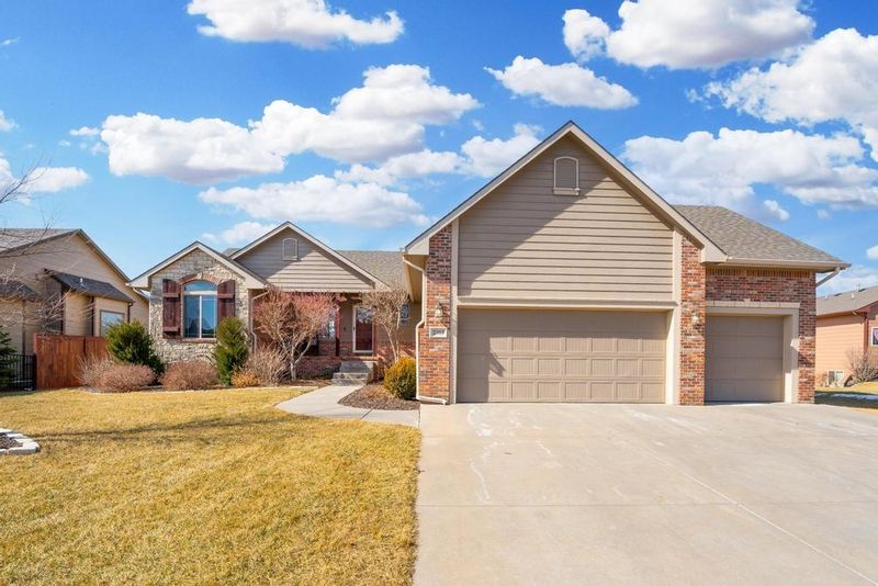 2403 N Flutter Ln, Wichita, KS 67228