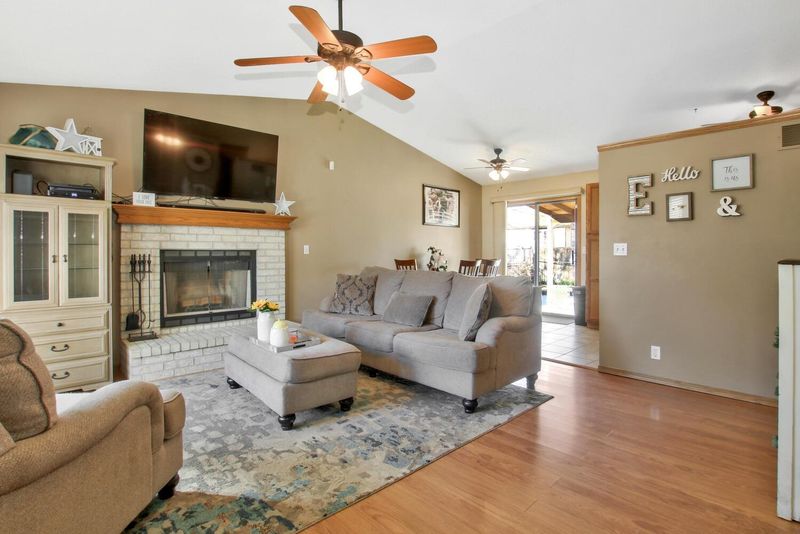 218 W Hunter, Derby, KS 67037