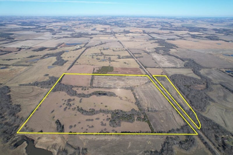 000 S Auburn Rd, Osage City, KS 66523