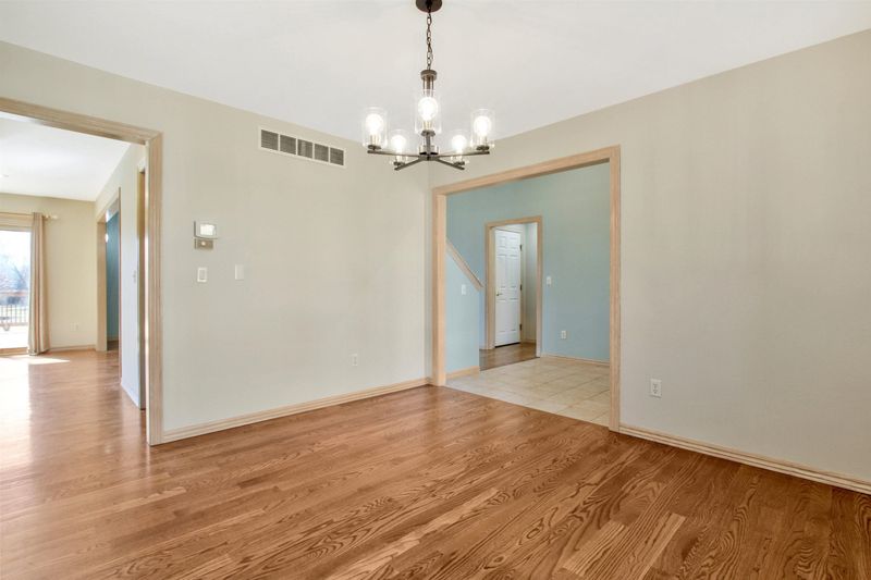 215 S Fairway Cir, Andover, KS 67002