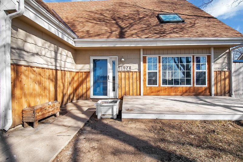 1524 E Pinion Rd, Derby, KS 67037