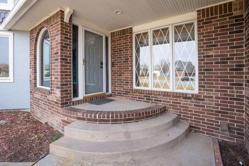 8115 E Champions Ct, Wichita, KS 67226