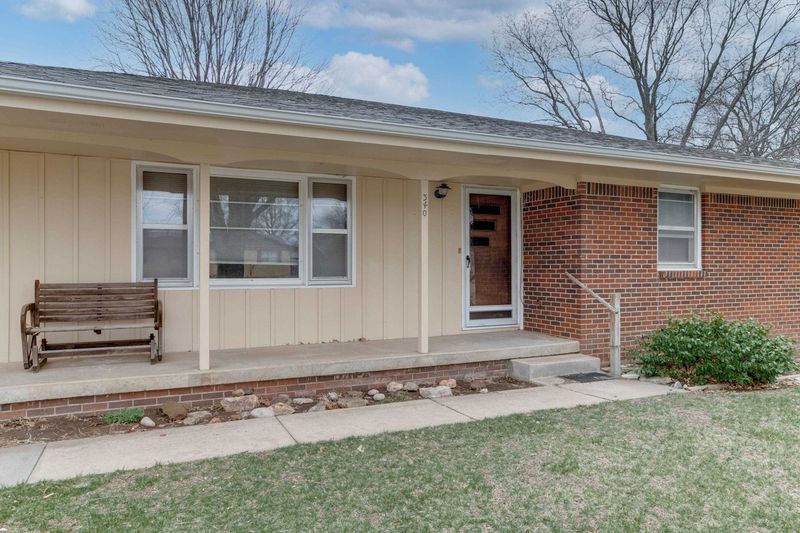 340 S 2nd St, Clearwater, KS 67026