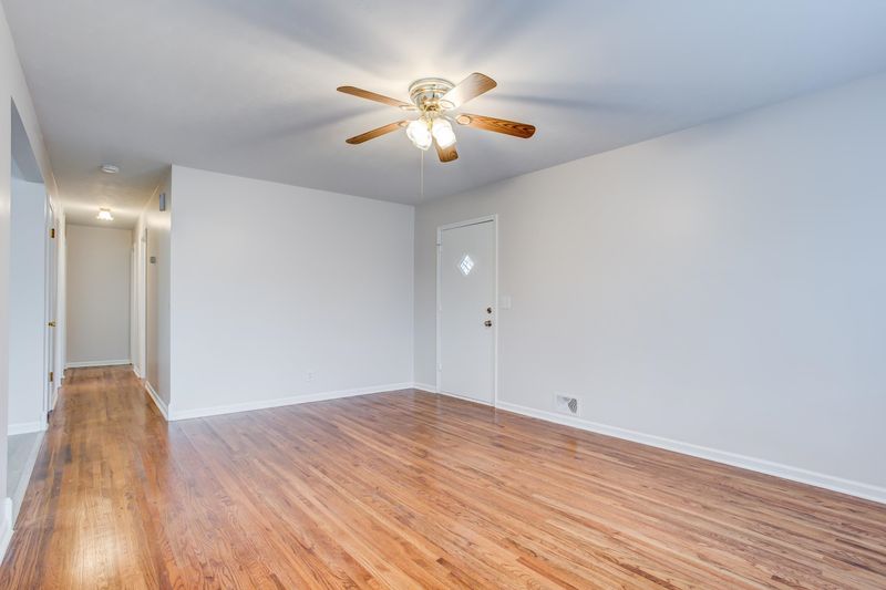 8238 E Levitt Dr, Wichita, KS 67207