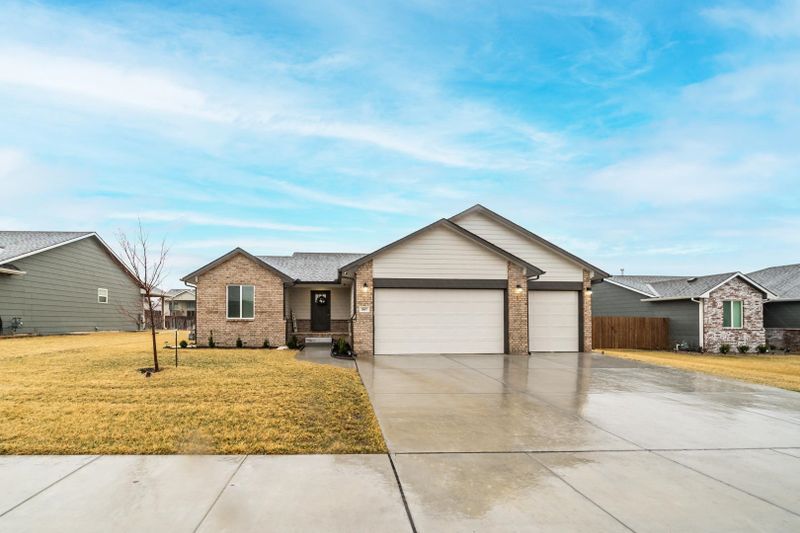 807 E Hickam, Derby, KS 67037