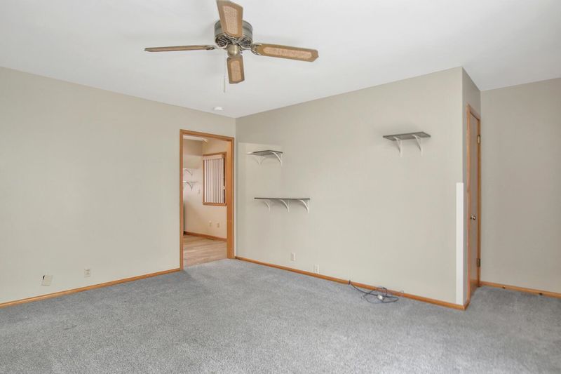 1201 E 31st St S, Wichita, KS 67216