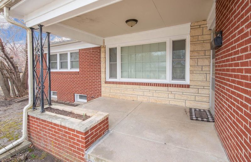 7429 E Lincoln St, Wichita, KS 67207