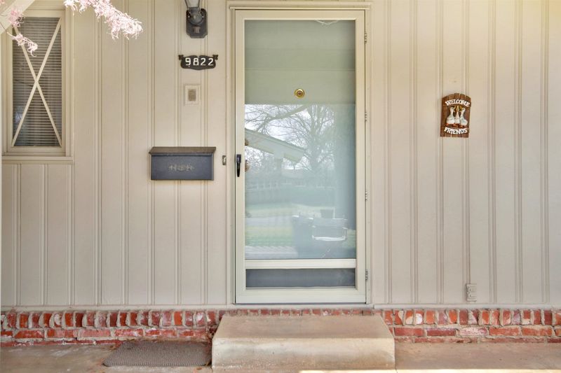 9822 W Hardtner, Wichita, KS 67212