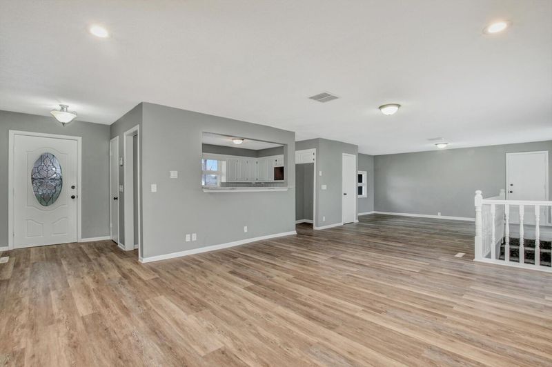 7701 E Lincoln, Wichita, KS 67207