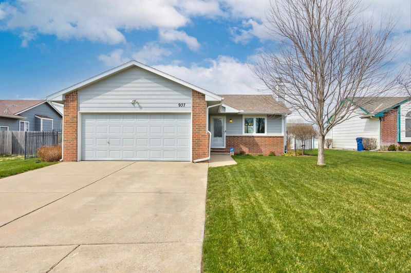 937 Southwind Ct, Goddard, KS 67052