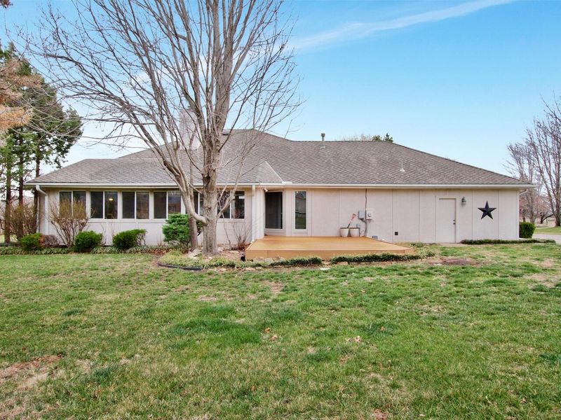 3205 Cabrillo Dr, Winfield, KS 67156