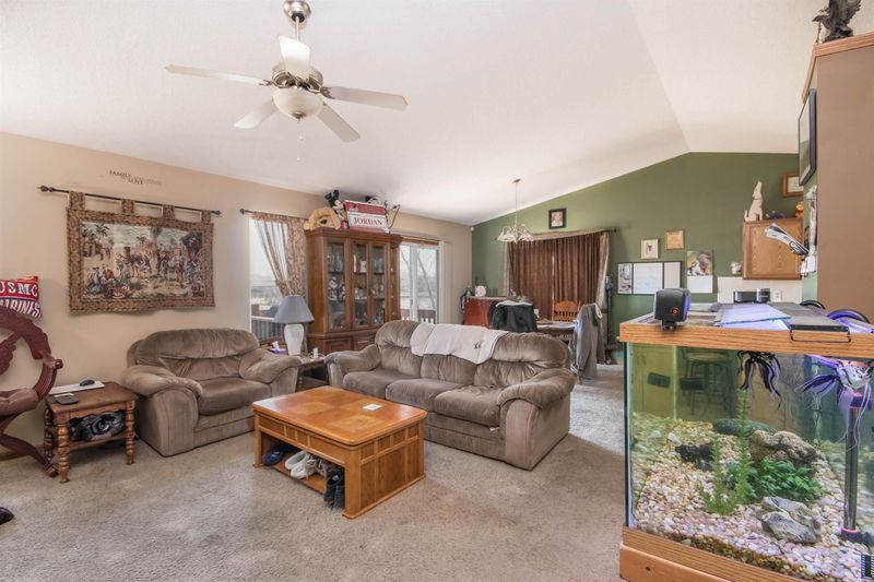841 S Longbranch Cir, Maize, KS 67101