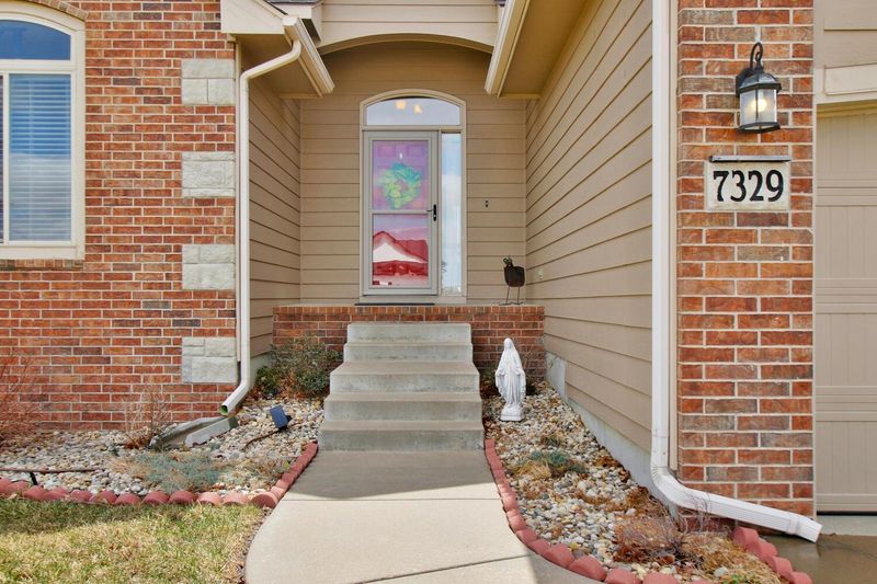 7329 E Gabriel St, Bel Aire, KS 67226