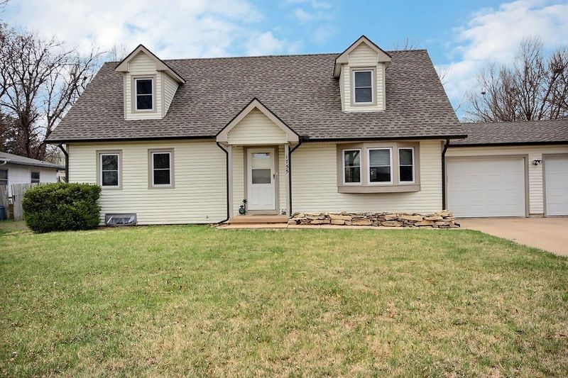 1755 N Terry Ln, Andover, KS 67002