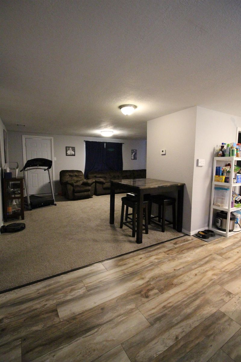 1607 Cron St, Augusta, KS 67010