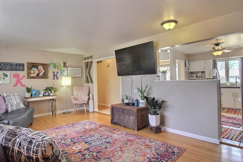 9816 W Bekemeyer, Wichita, KS 67212