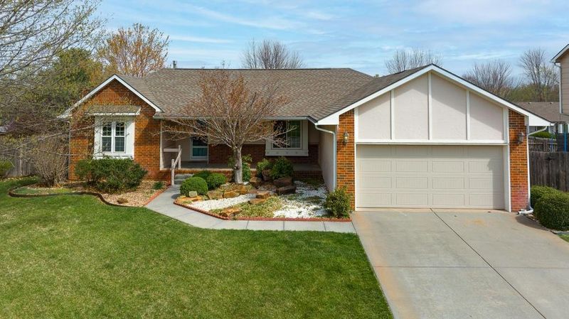820 E Hawthorne, Derby, KS 67037-3421