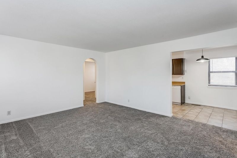 4201 E Clark St, Wichita, KS 67218