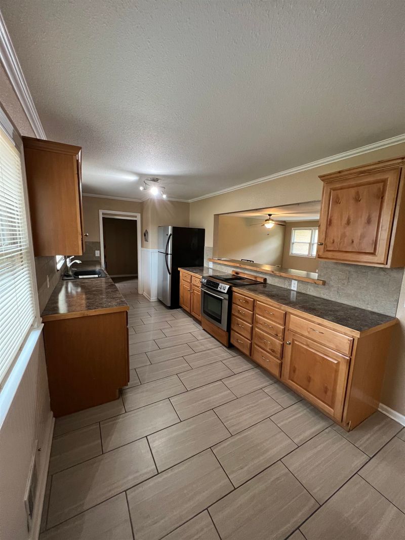 2735 W 16th, Wichita, KS 67203