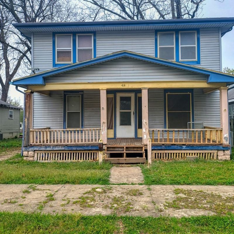414 W 9th, Winfield, KS 67156