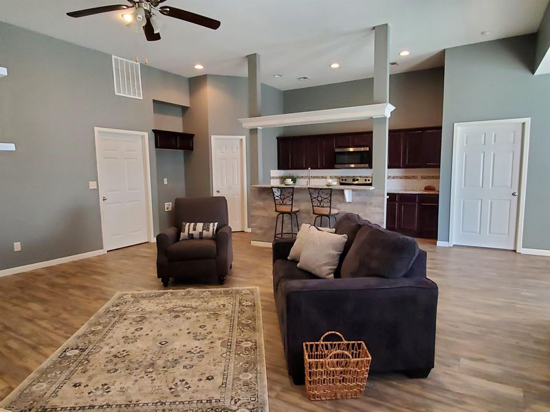8605 E Millrun, Wichita, KS 67226