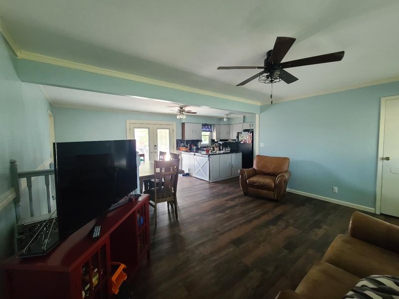 306 Estelle Ave, Newton, KS 67114