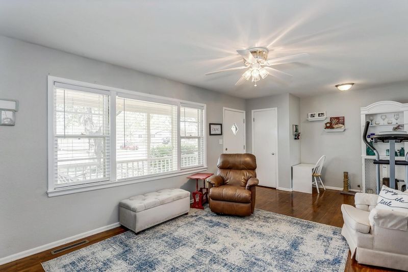 400 S Kokomo Ave, Derby, KS 67037