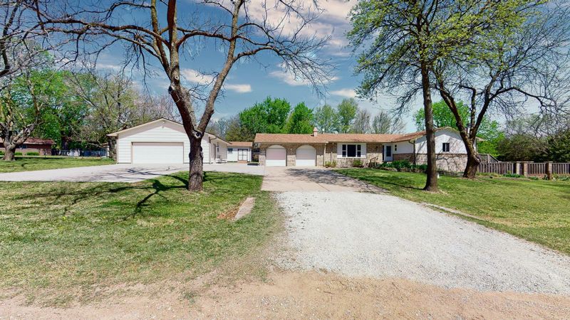 6 Timothy Ln, Goddard, KS 67052