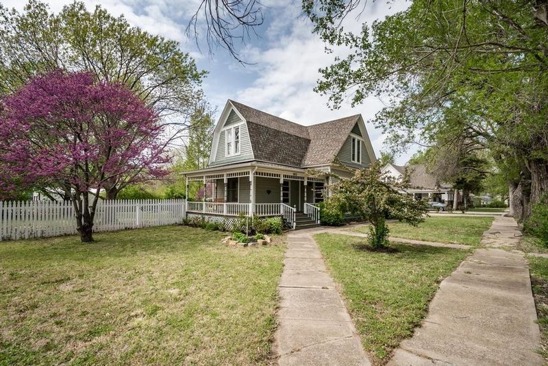 203 N Lee St, Clearwater, KS 67026