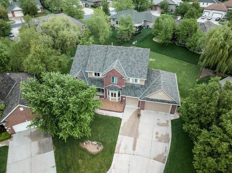 1625 E Tiara Pines Ct, Derby, KS 67037